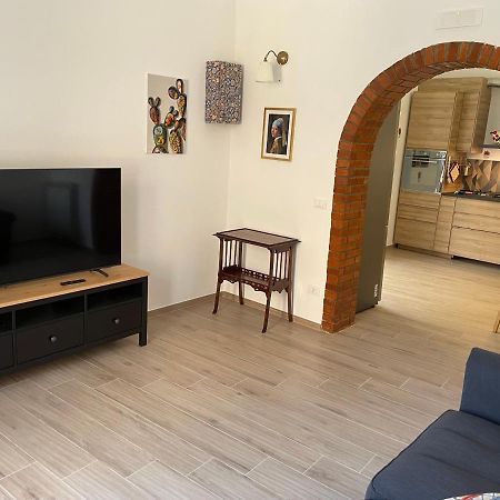 Ferienwohnung Casa In Piazzetta Balestrate Exterior foto