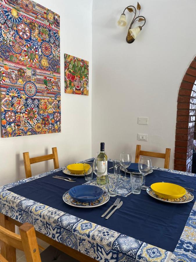 Ferienwohnung Casa In Piazzetta Balestrate Exterior foto